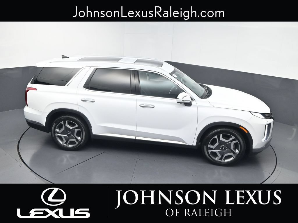 Used 2024 Hyundai Palisade Limited AWD/4WD image 28