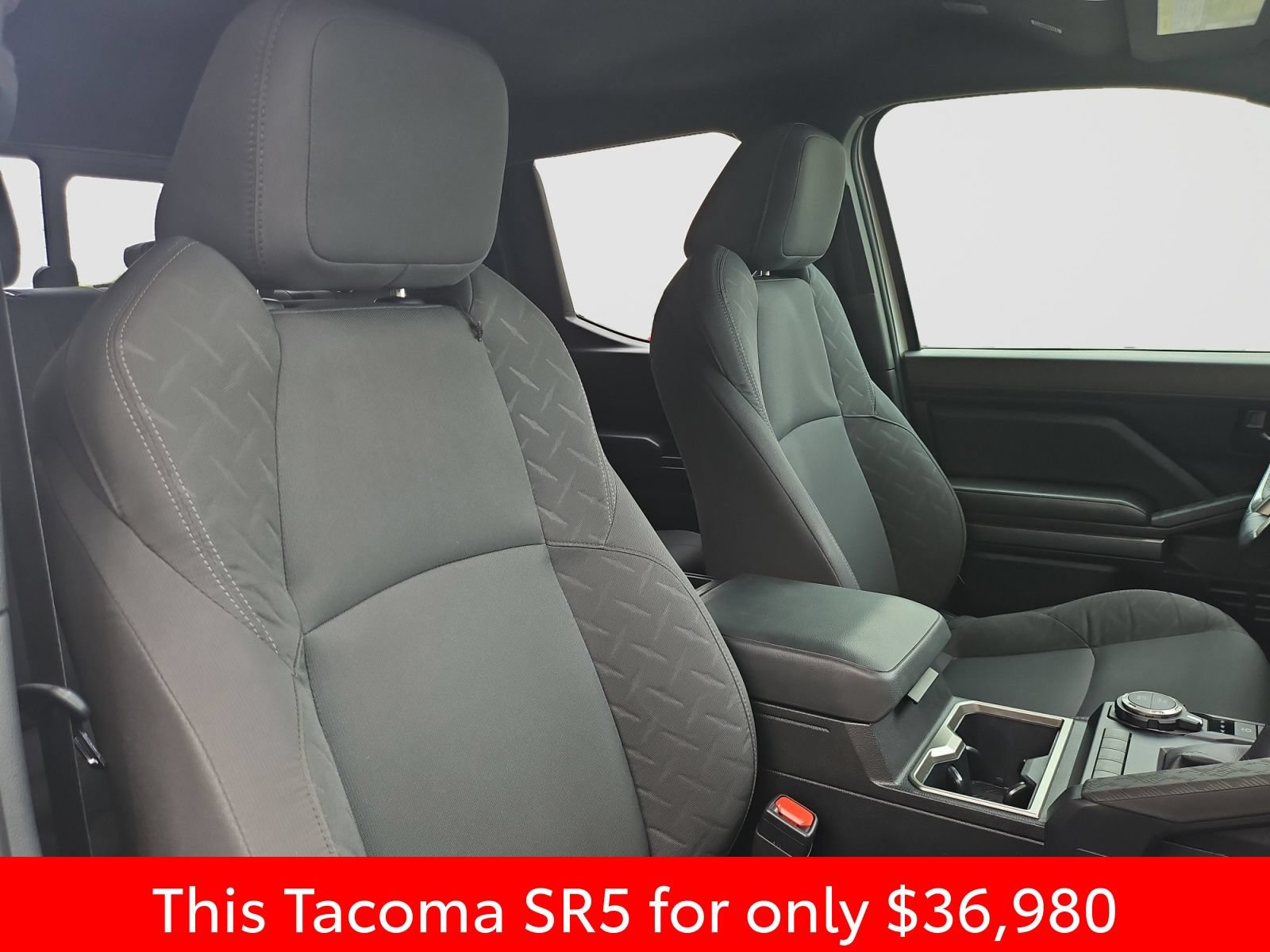 Used 2024 Toyota Tacoma SR5 AWD/4WD image 18
