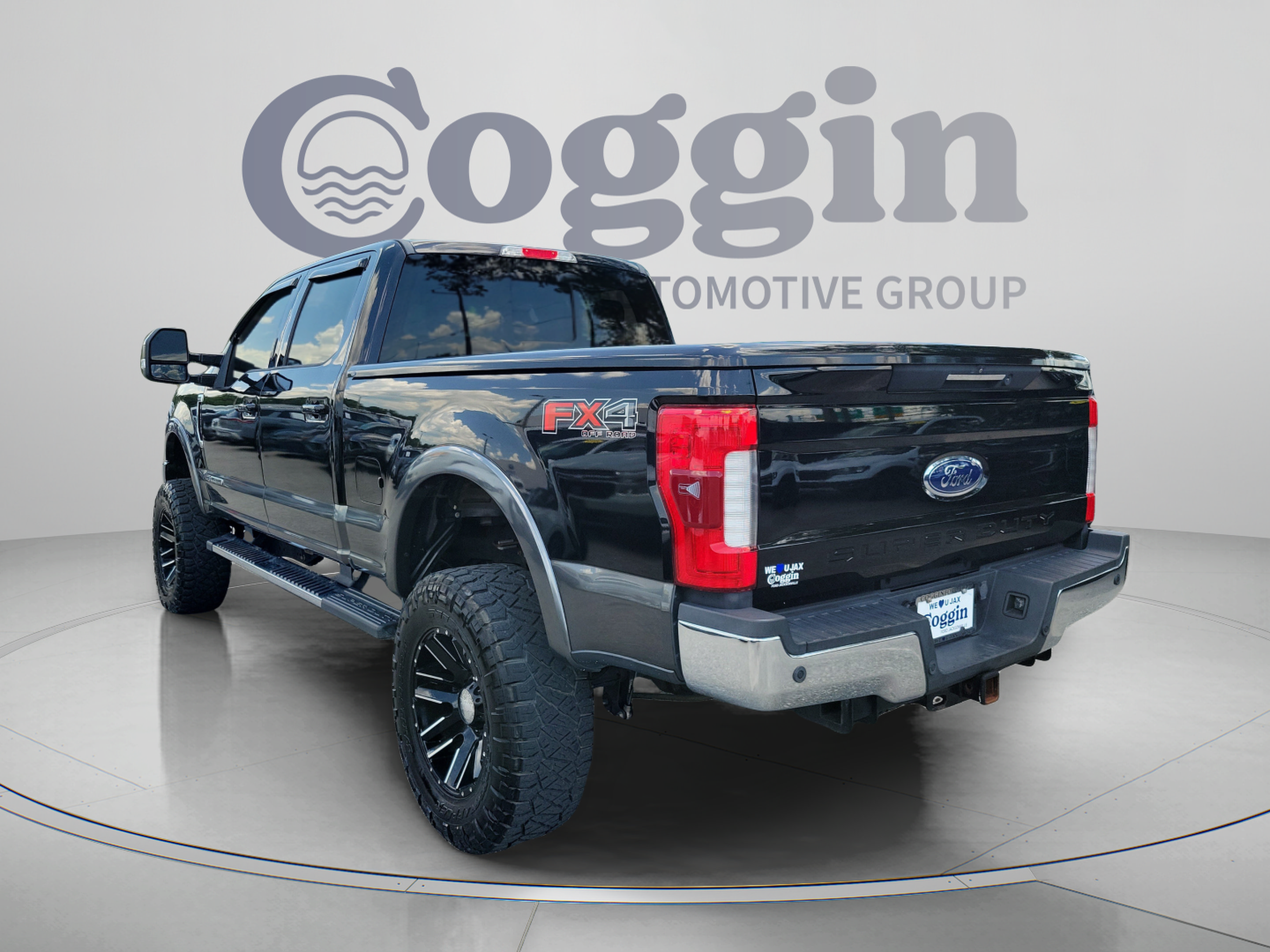 Used 2017 Ford F250 Lariat w/ Lariat Ultimate Package AWD/4WD video 2