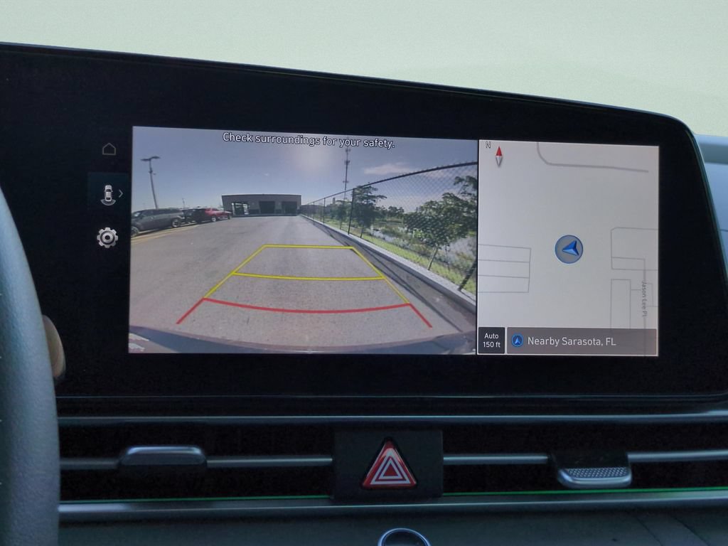 Certified 2024 Hyundai Elantra SEL FWD image 17