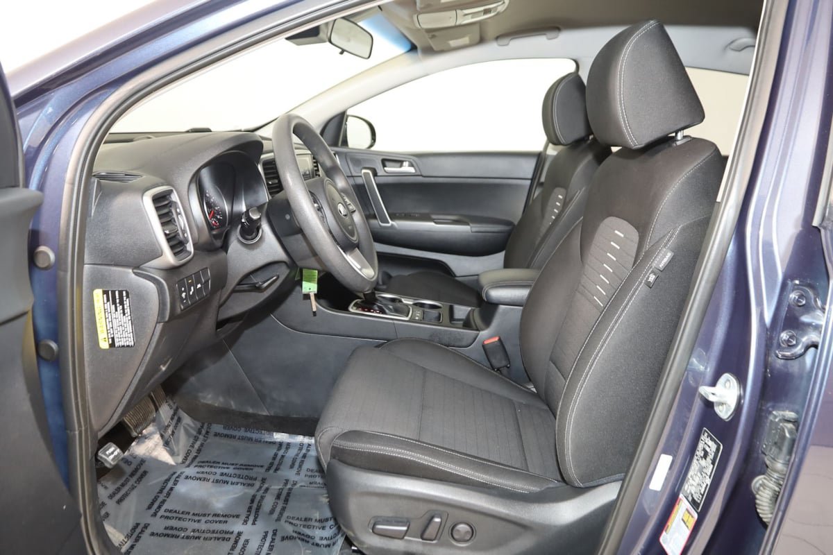 Used 2020 Kia Sportage LX w/ LX Popular Package AWD/4WD image 11