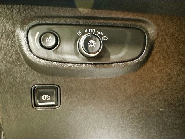 Used 2018 GMC Terrain SLE w/ Driver Convenience Package FWD image 12