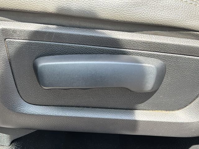 Used 2016 RAM 3500 Tradesman image 19