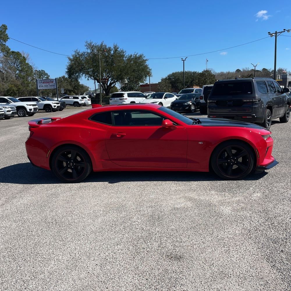Used 2016 Chevrolet Camaro SS image 3