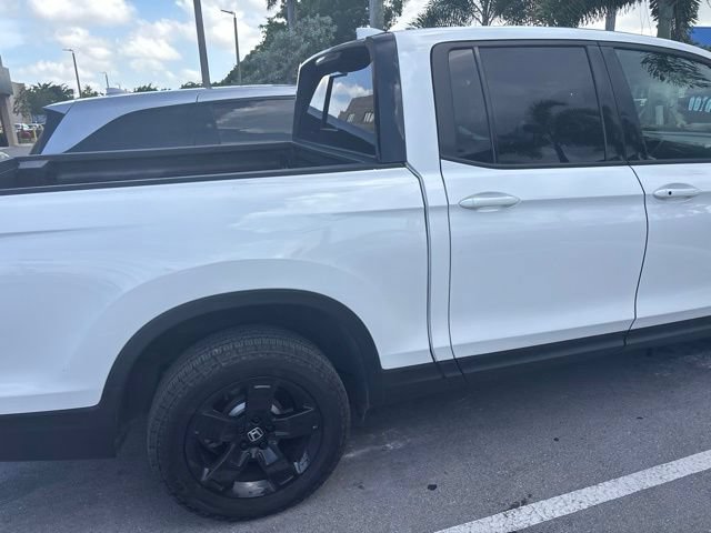 Used 2025 Honda Ridgeline Black Edition image 10