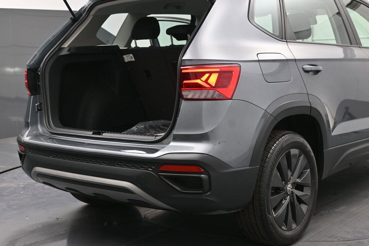 Used 2022 Volkswagen Taos S w/ IQ Drive S Package FWD image 15