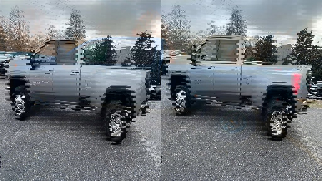 New 2026 Chevrolet Silverado 3500 LT w/ All Star Edition image 8