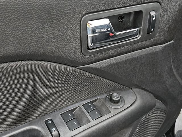 Used 2010 Ford Fusion SE FWD image 26