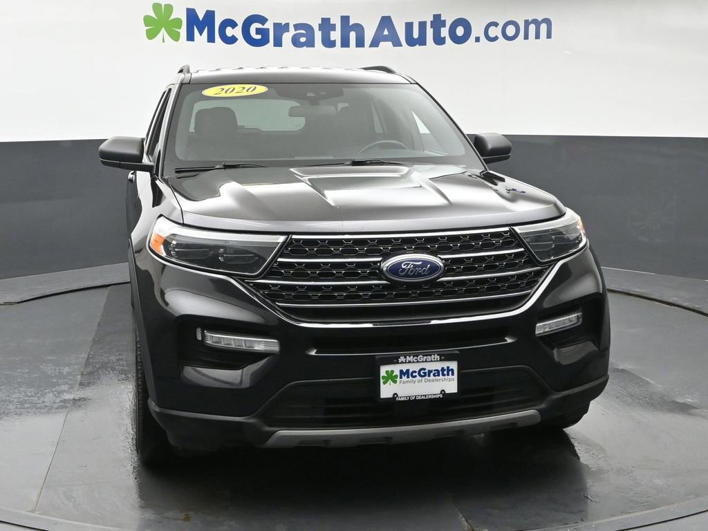 Used 2020 Ford Explorer XLT w/ Equipment Group 202A image 4