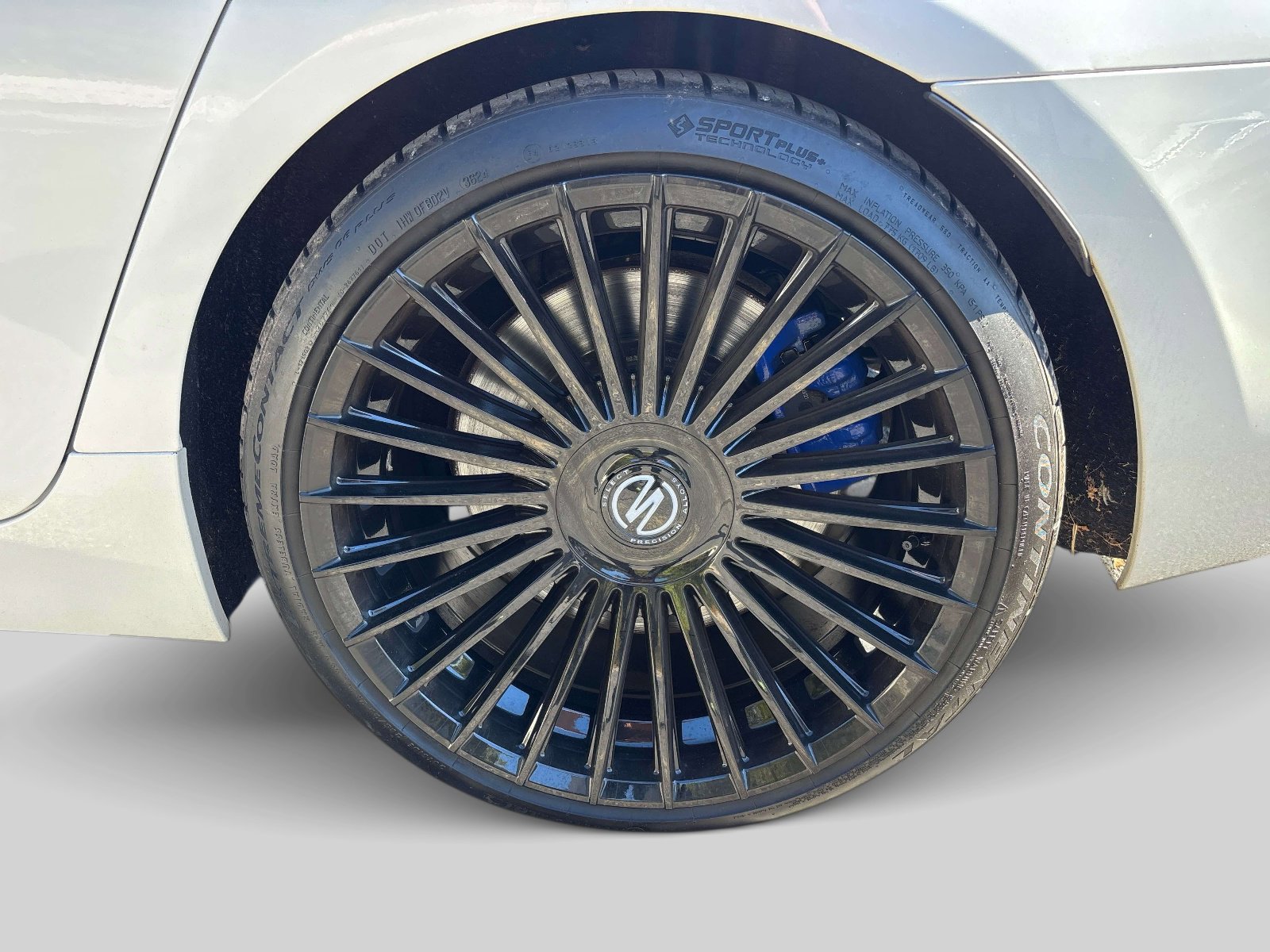 Used 2018 BMW ALPINA B6 xDrive Gran Coupe w/ Executive Package AWD/4WD image 30