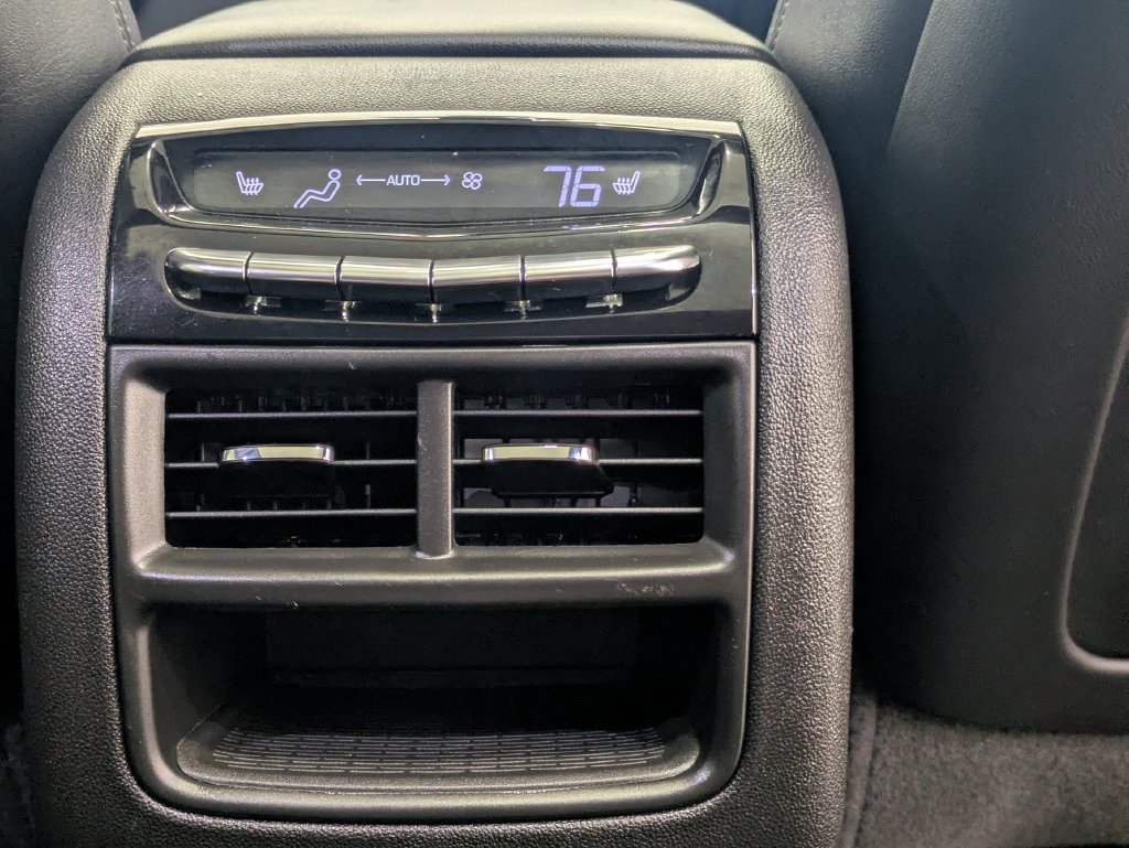 Used 2020 Cadillac XT5 Premium Luxury FWD image 25