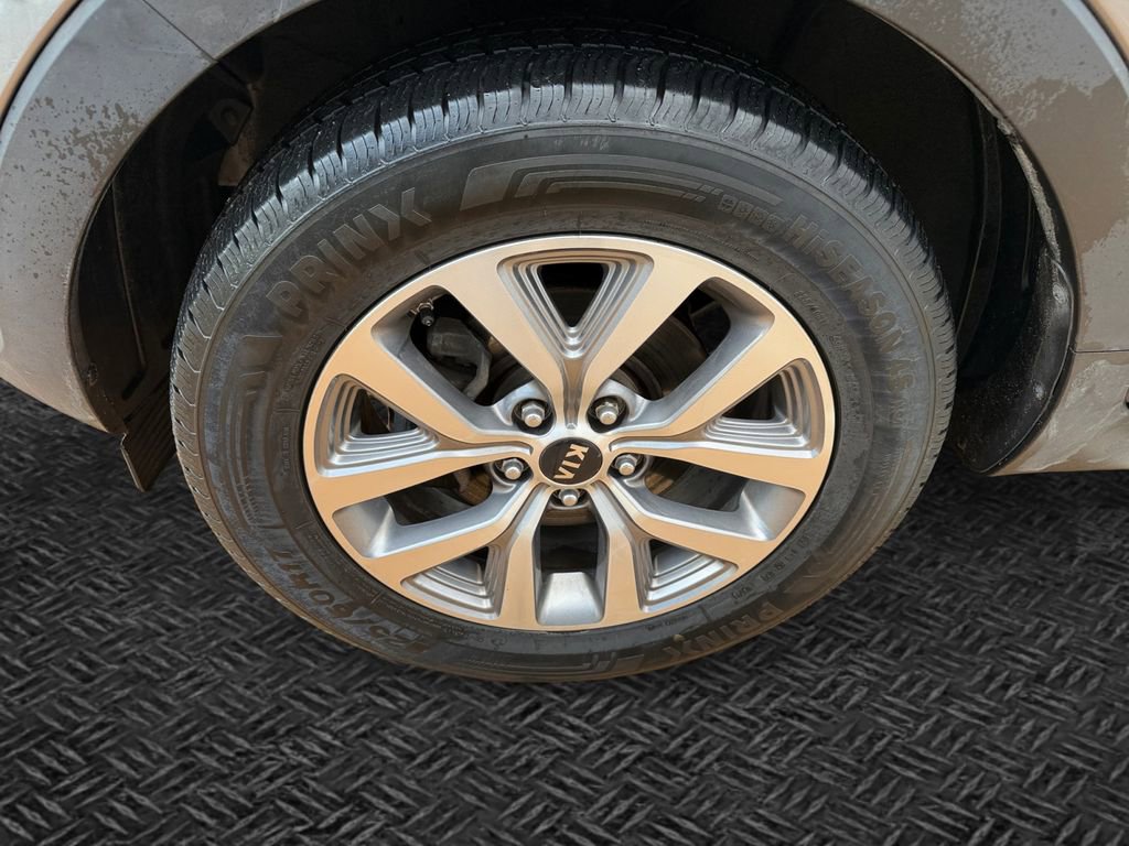 Used 2016 Kia Sportage LX image 11