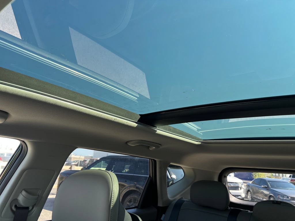 New 2027 Kia Seltos EX w/ EX Panoramic Sunroof Package FWD image 24