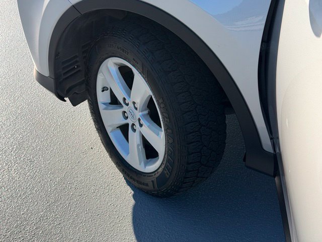 Used 2013 Toyota RAV4 XLE AWD/4WD image 23