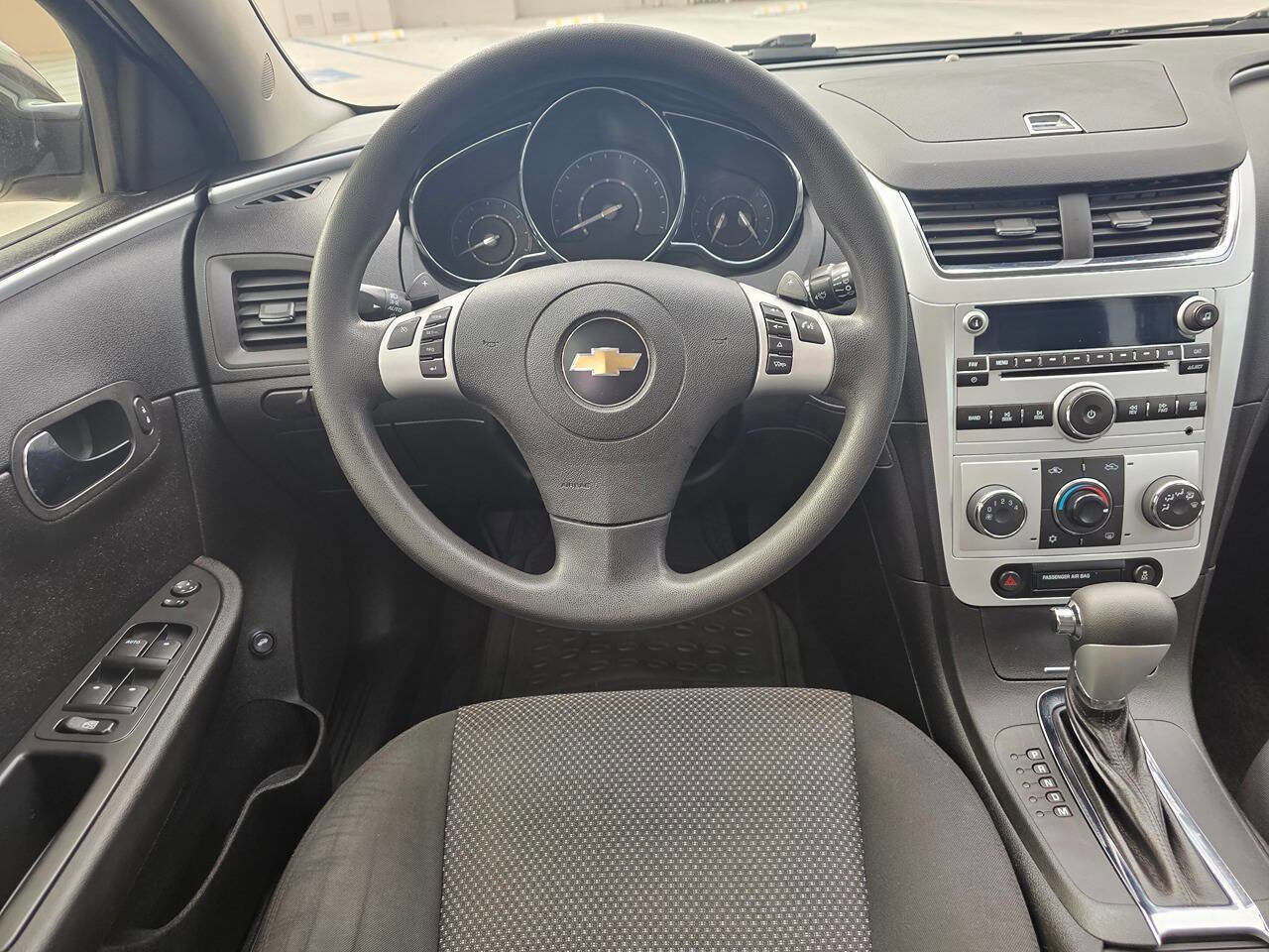 Used 2010 Chevrolet Malibu LT w/ Power Convenience Package image 8