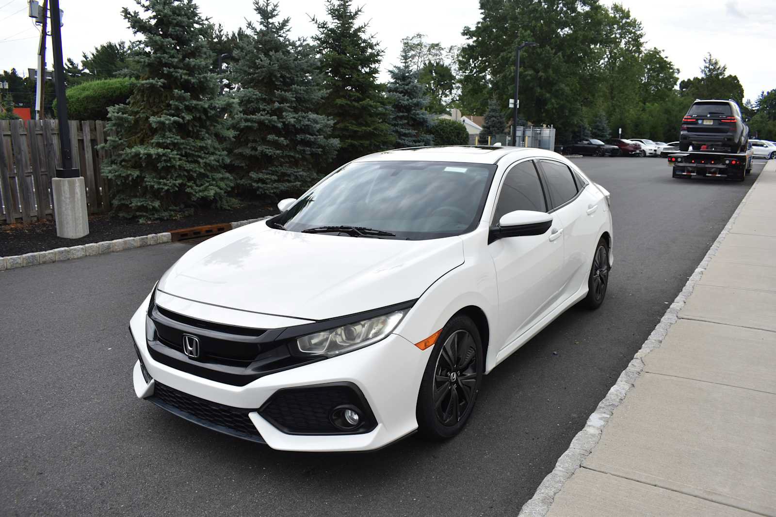 Used 2018 Honda Civic EX image 3