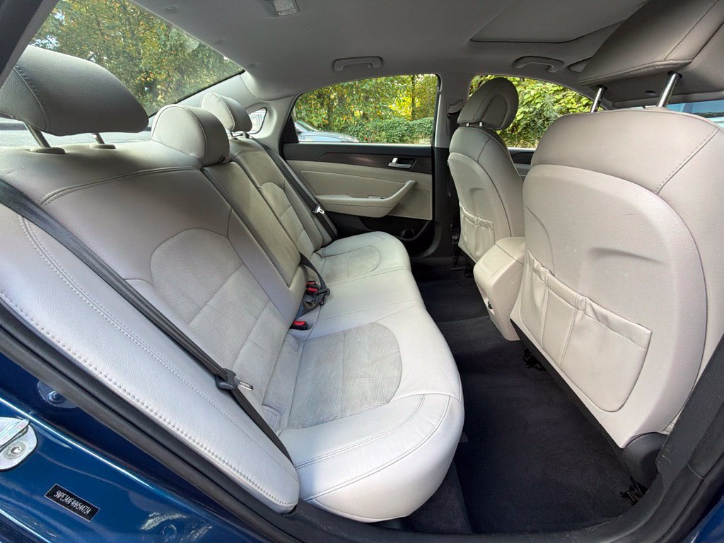 Used 2017 Hyundai Sonata Sport w/ Value Edition Package 02 FWD image 11