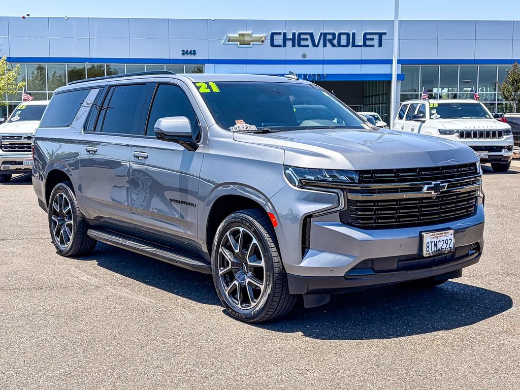 Used 2021 Chevrolet Suburban RST w/ Luxury Package AWD/4WD image 5