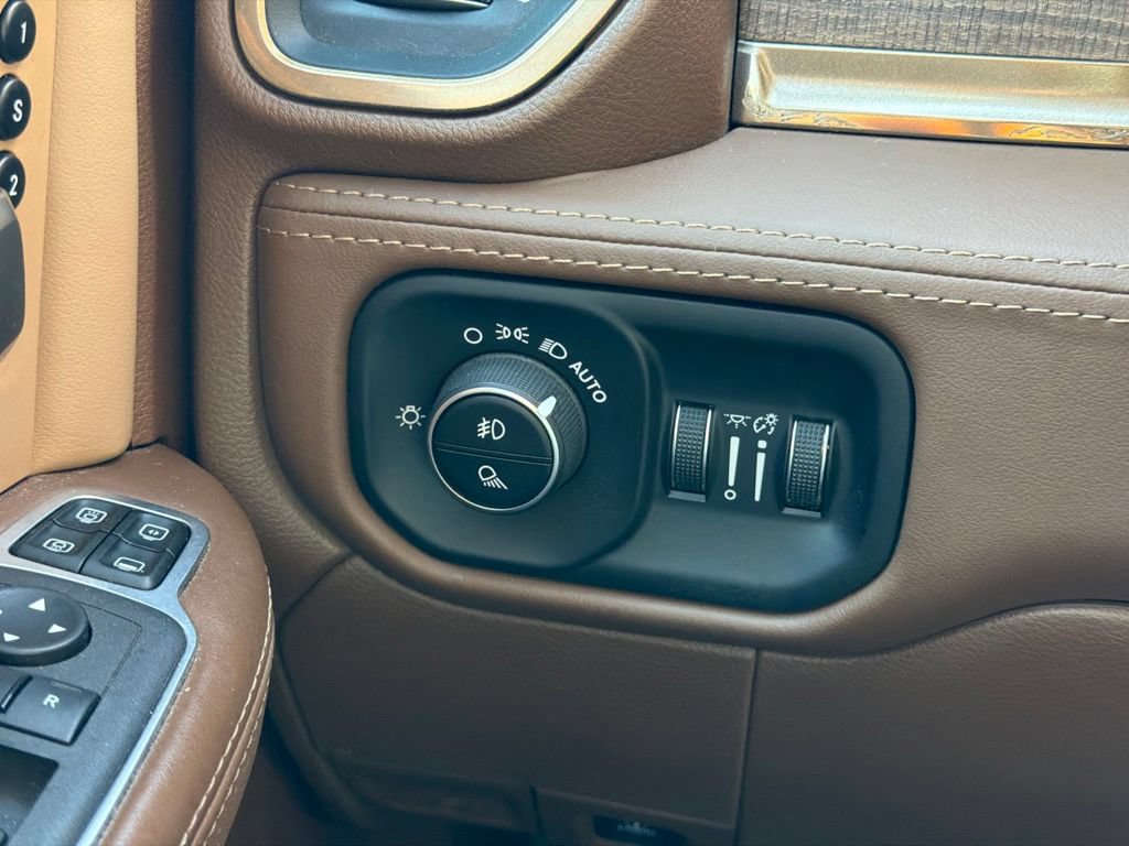 Used 2024 RAM 3500 Limited w/ Safety Group AWD/4WD image 30