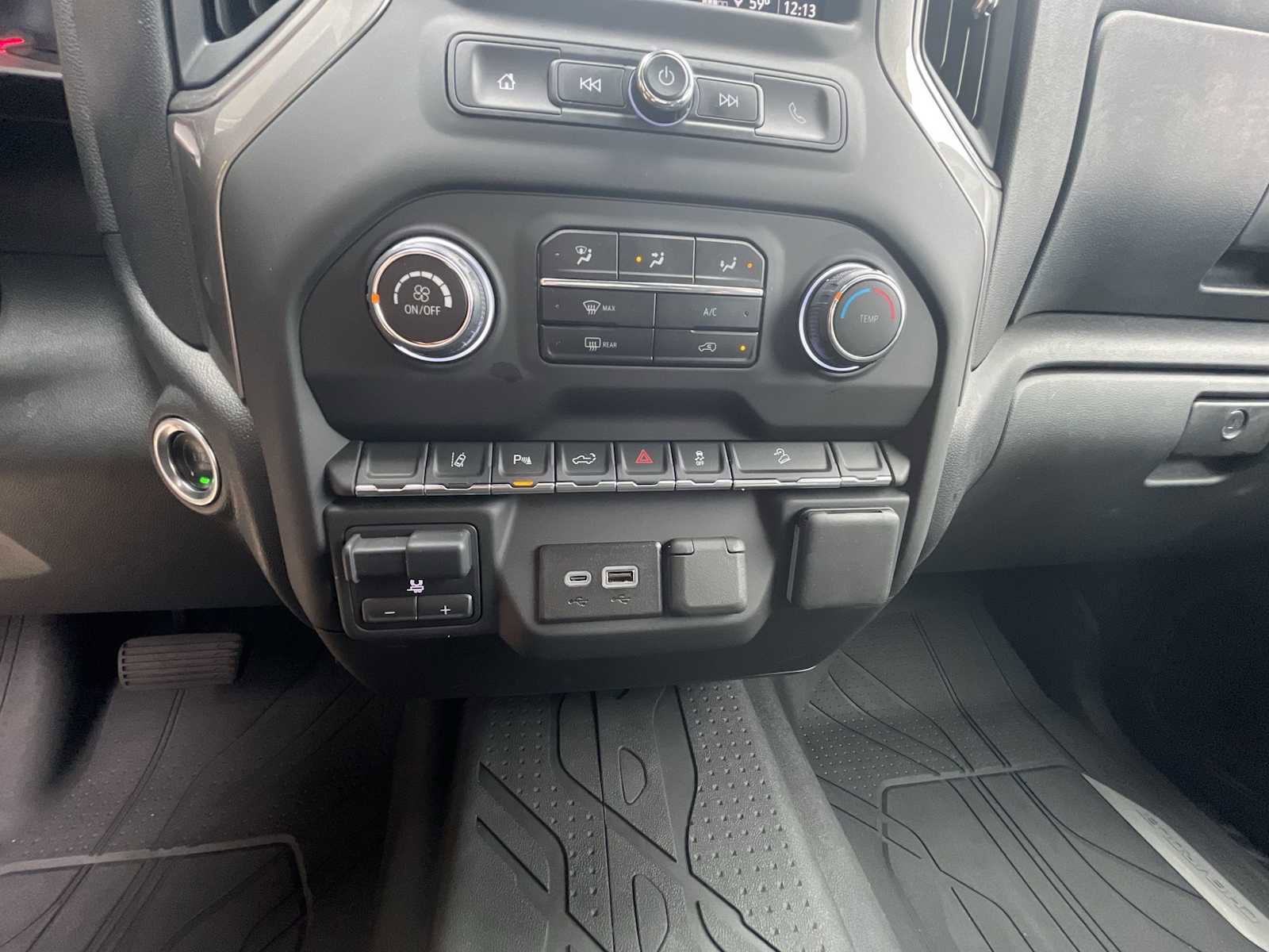 Certified 2025 Chevrolet Silverado 2500 Custom w/ Custom Value Package image 34