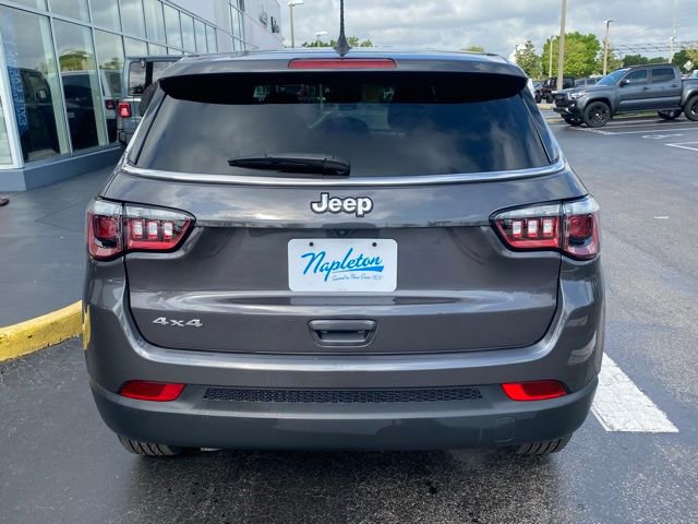 Used 2024 Jeep Compass Sport image 8