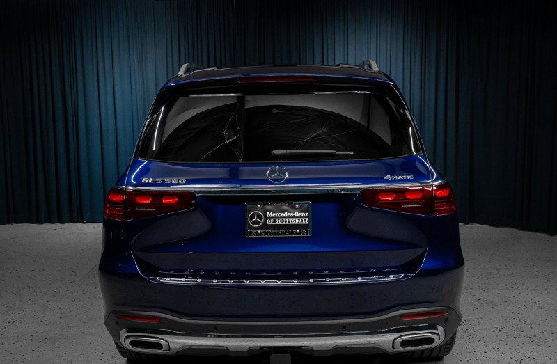 New 2026 Mercedes-Benz GLS 580 4MATIC image 9