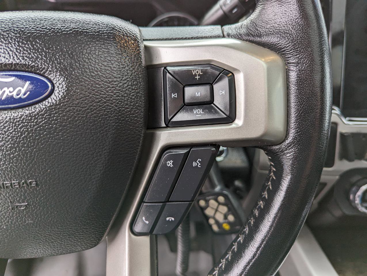 Used 2022 Ford F350 Lariat w/ Lariat Ultimate Package image 18