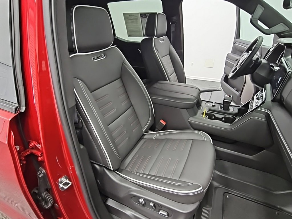 Used 2024 GMC Sierra 1500 AT4X image 41
