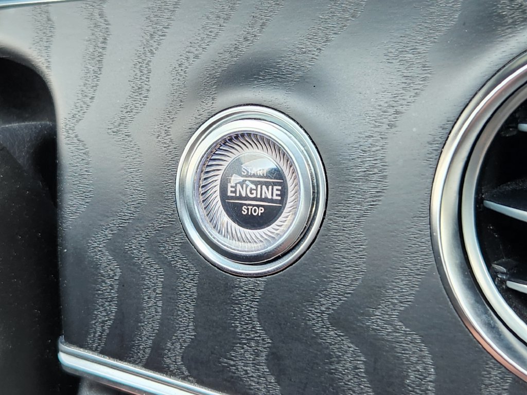 Used 2023 Mercedes-Benz E 350 4MATIC Sedan image 20