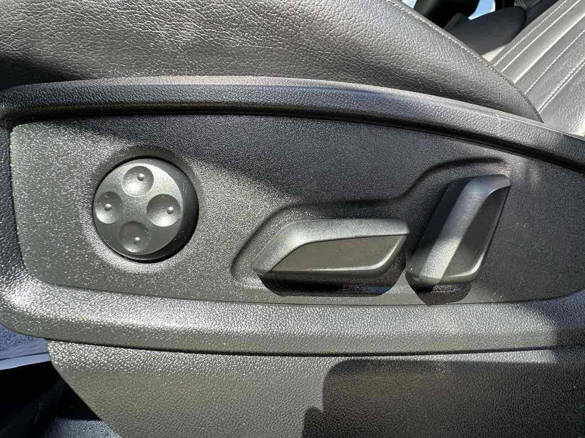 Used 2018 Audi Q5 2.0T Premium Plus AWD/4WD image 12