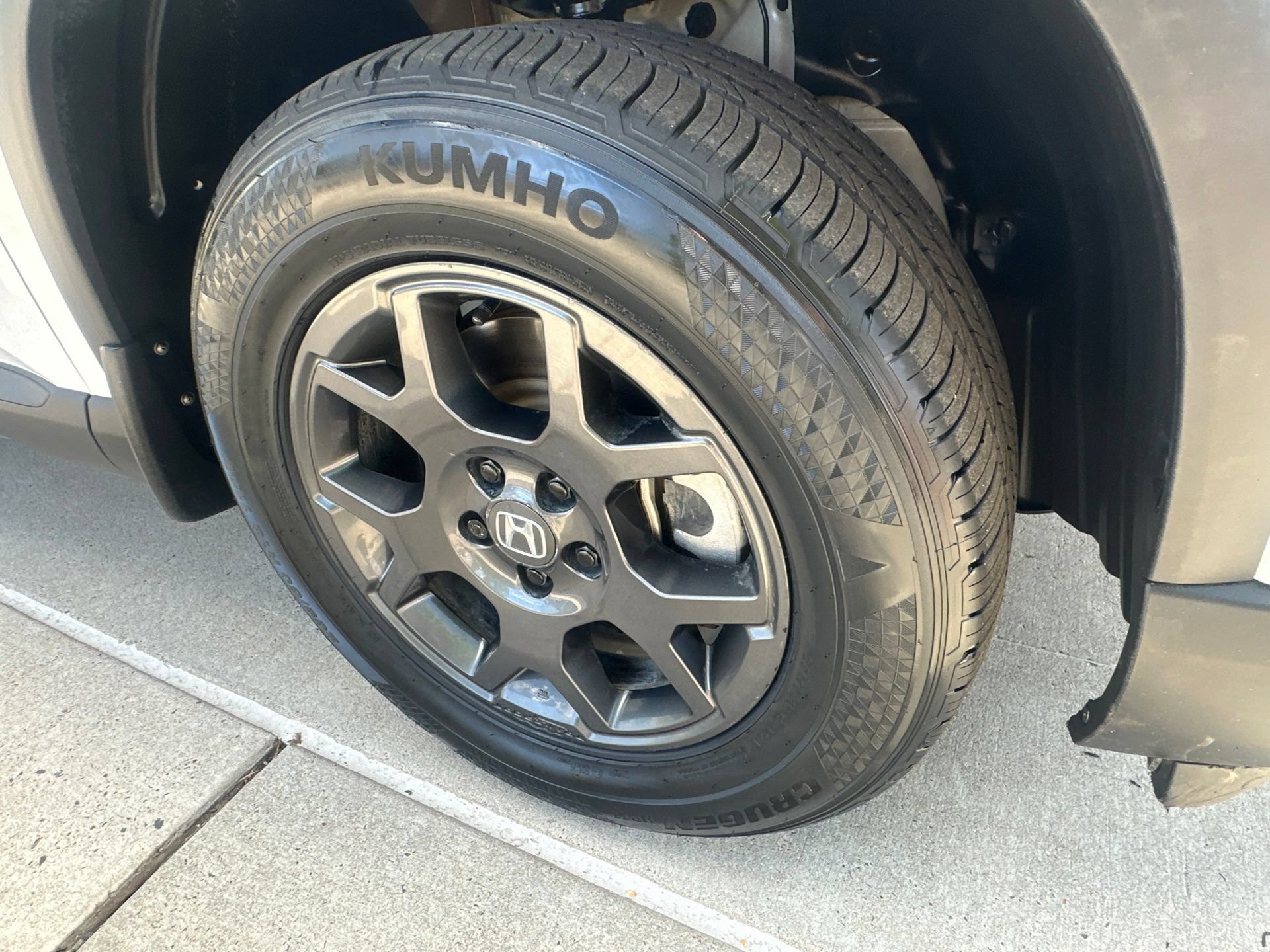 Used 2024 Honda Pilot TrailSport image 13