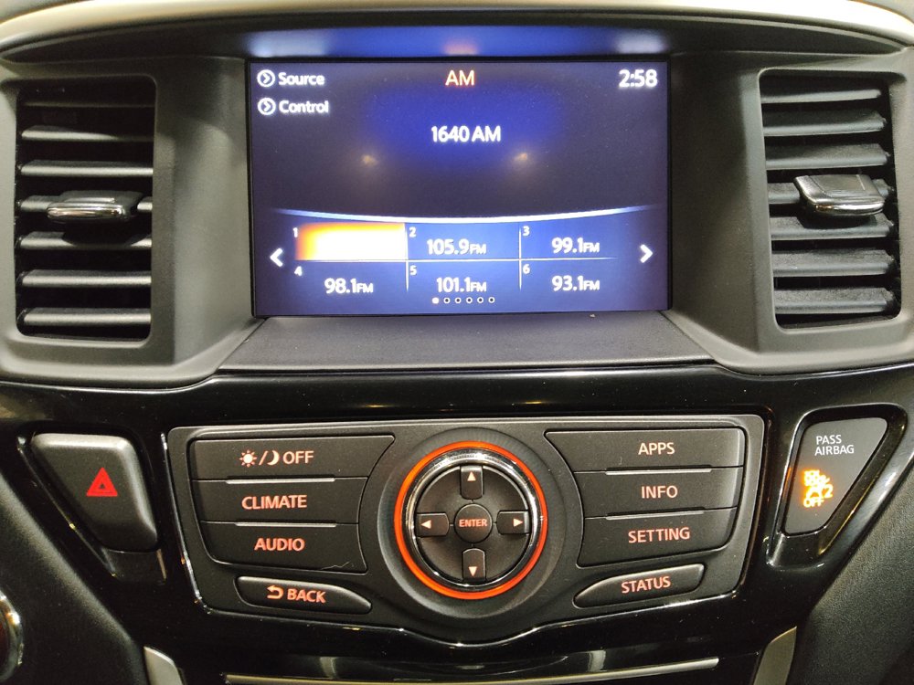 Used 2017 Nissan Pathfinder SV AWD/4WD image 25