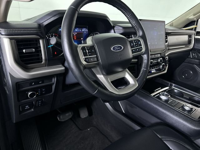 Used 2024 Ford Expedition XLT AWD/4WD image 10