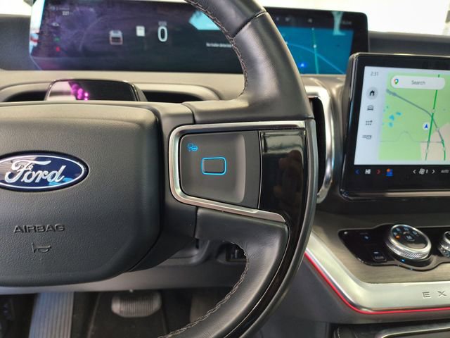 Used 2025 Ford Expedition Platinum AWD/4WD image 17