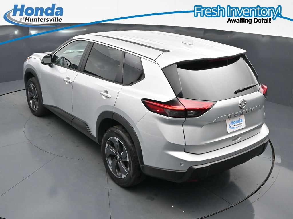 Used 2025 Nissan Rogue SV FWD image 20