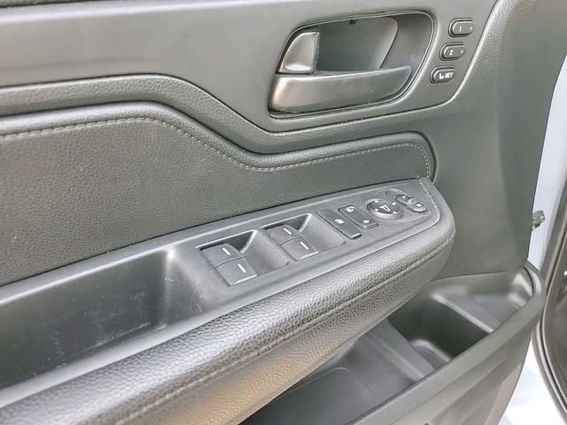 Used 2023 Honda Odyssey Sport image 14