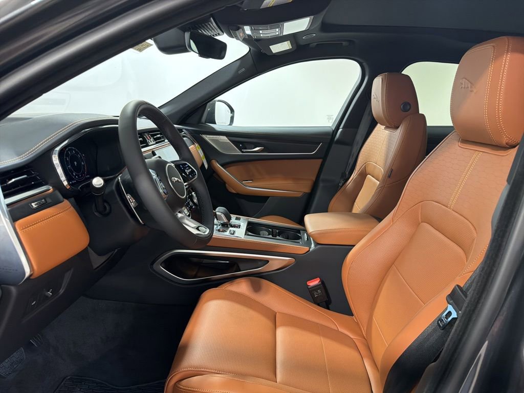 New 2026 Jaguar F-PACE R-Dynamic S AWD/4WD image 11