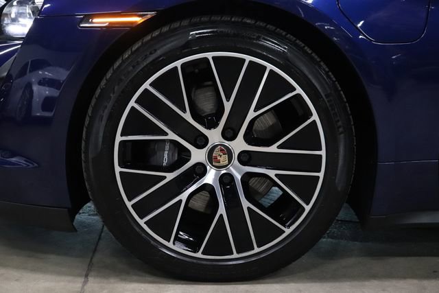Used 2022 Porsche Taycan RWD image 38