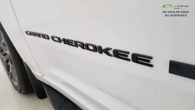 Used 2023 Jeep Grand Cherokee L Summit AWD/4WD image 17