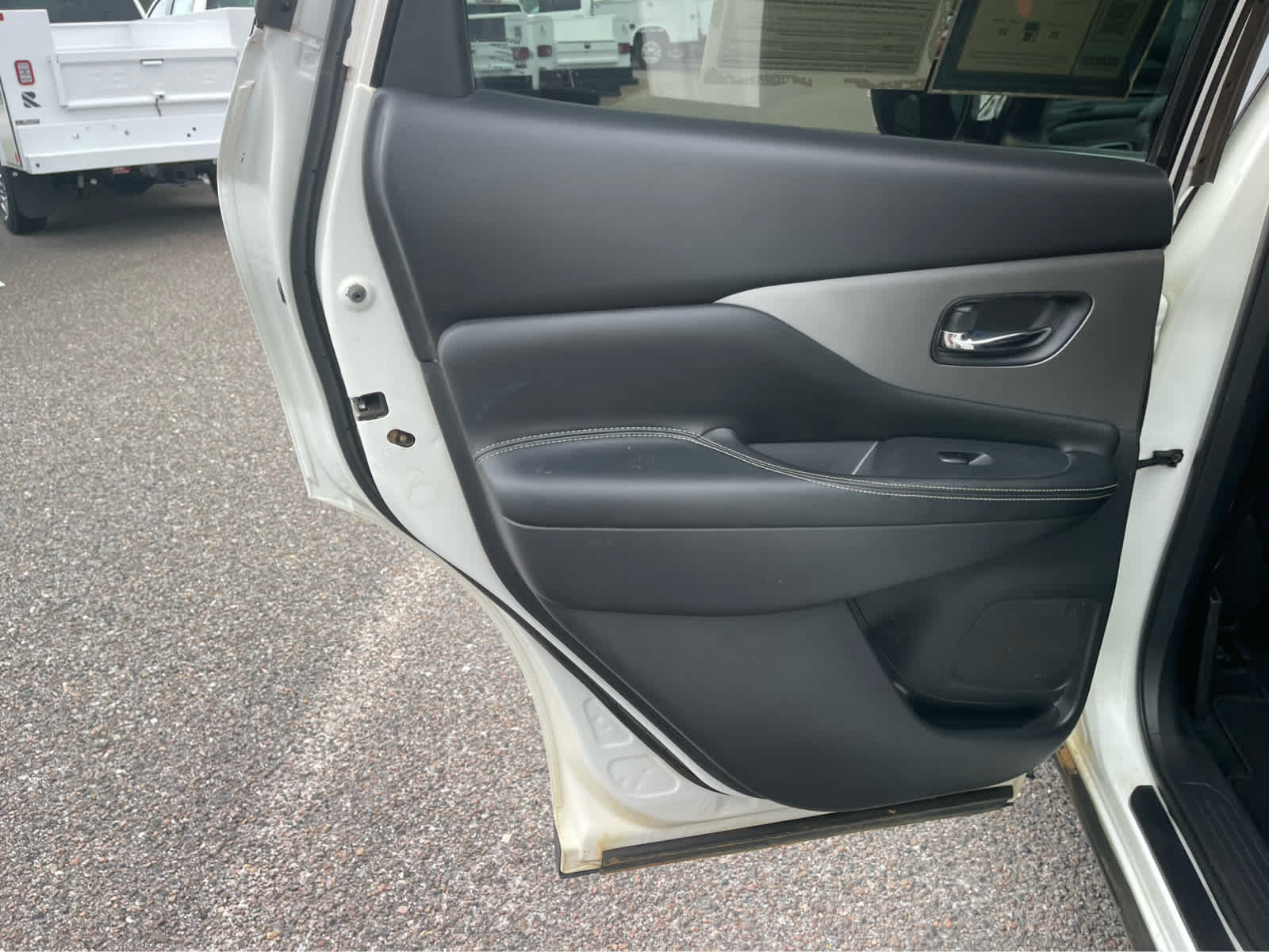 Used 2019 Nissan Murano SV w/ Premium Package FWD image 17