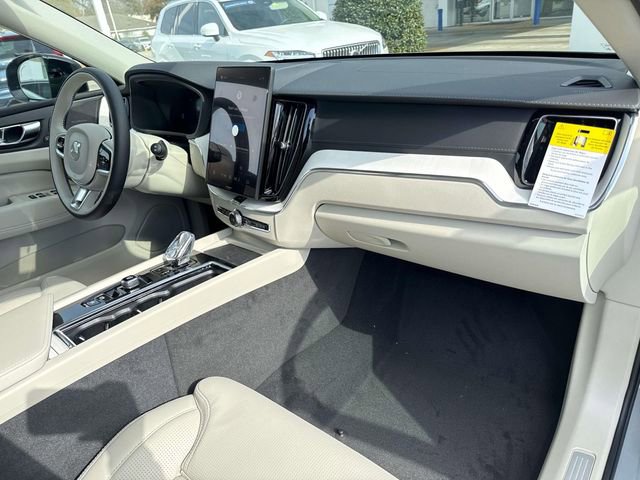 New 2026 Volvo XC60 B5 Ultra w/ Protection Package Premier image 16