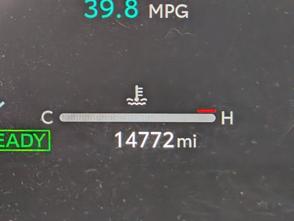 Used 2025 Toyota Camry XSE w/ Premium Plus Package FWD image 3