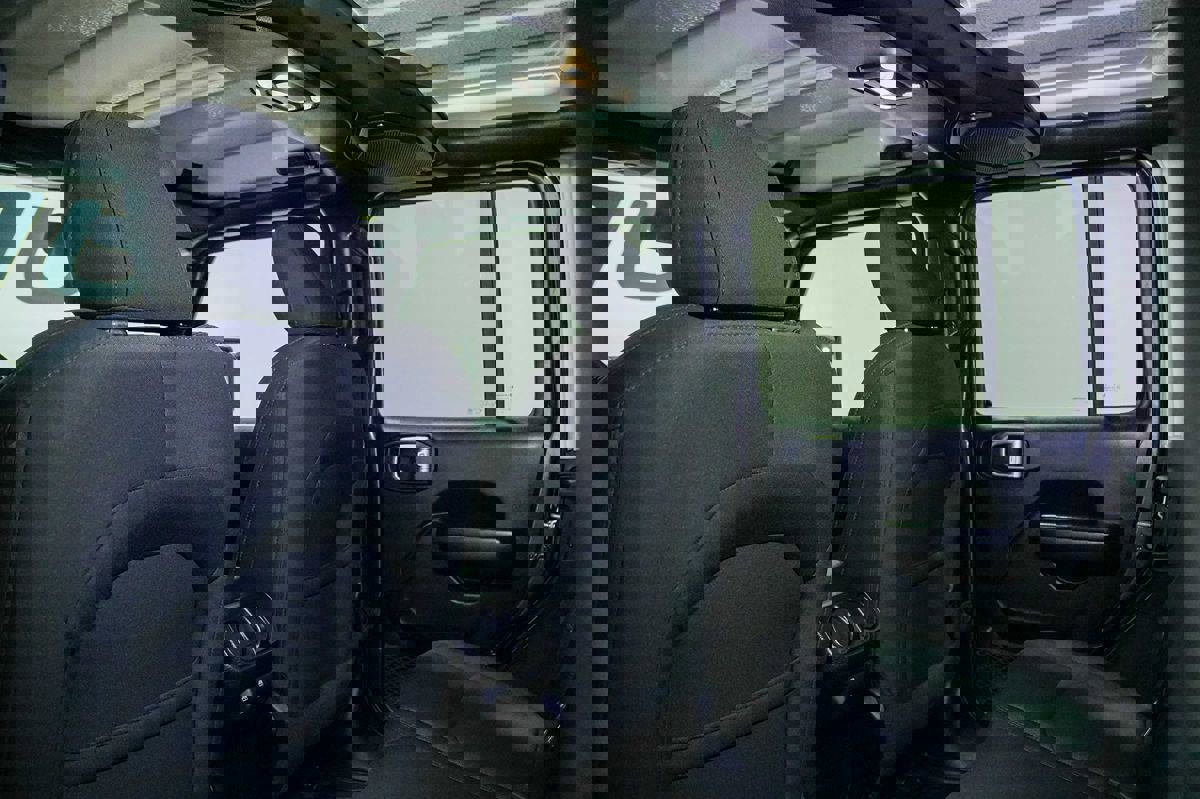 Used 2021 Jeep Wrangler Unlimited Sport image 21