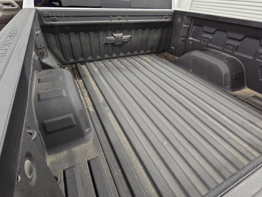 Certified 2024 Chevrolet Silverado 1500 LTZ AWD/4WD image 37
