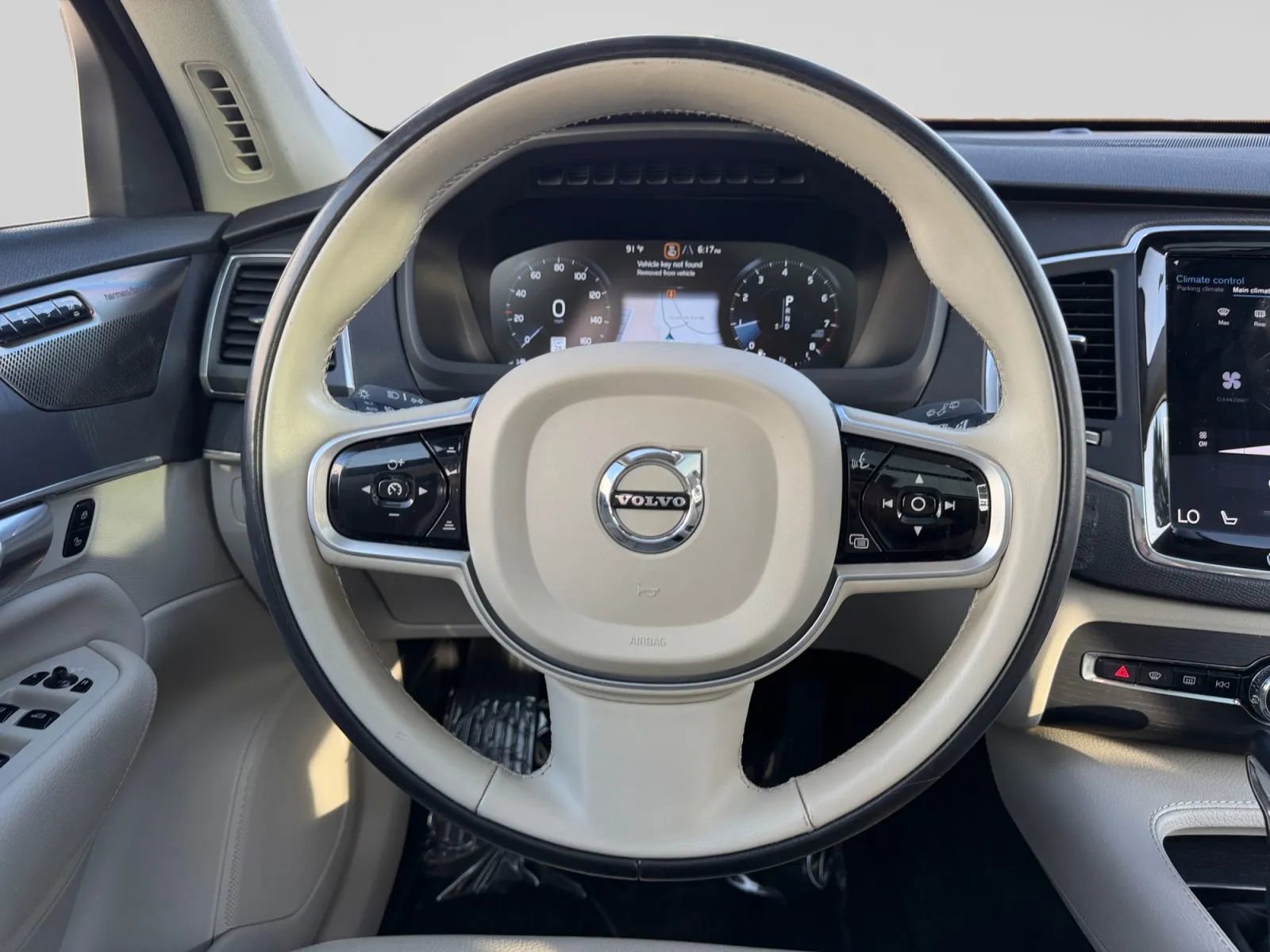 Used 2020 Volvo XC90 T6 Momentum w/ Protection Package Premier AWD/4WD image 22