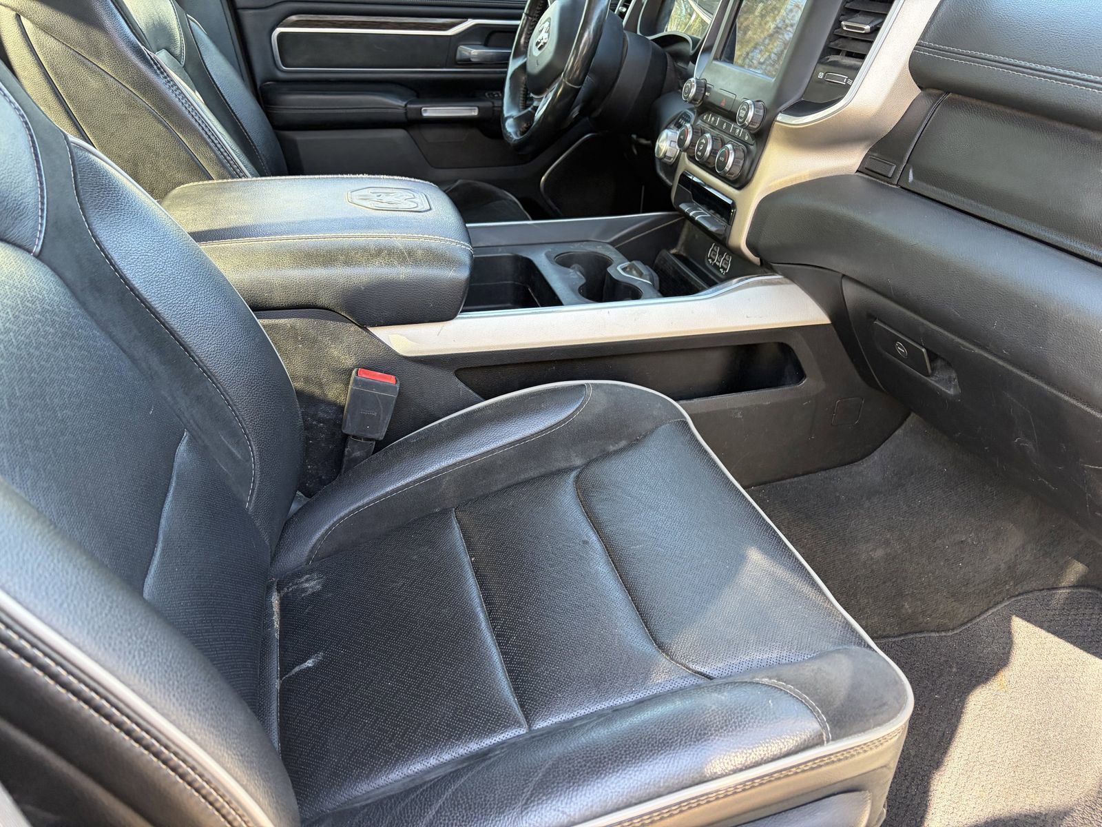 Used 2020 RAM 1500 Laramie RWD image 5
