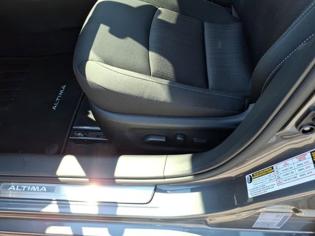 Certified 2025 Nissan Altima 2.5 SV w/ SV Premium Package image 5