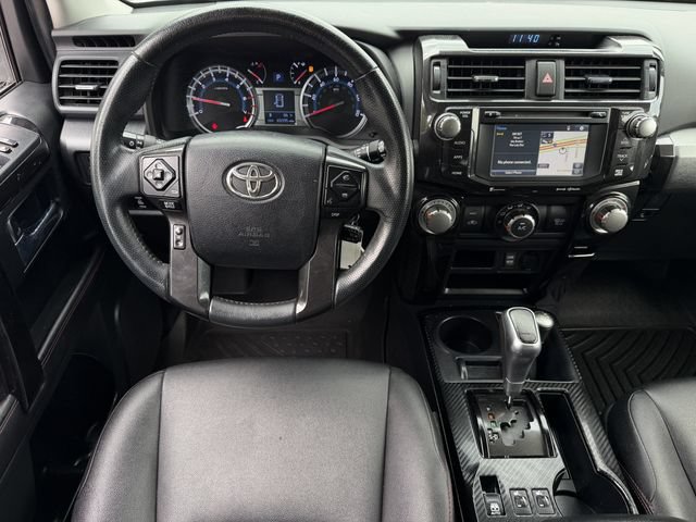 Used 2018 Toyota 4Runner TRD Off-Road Premium AWD/4WD image 11
