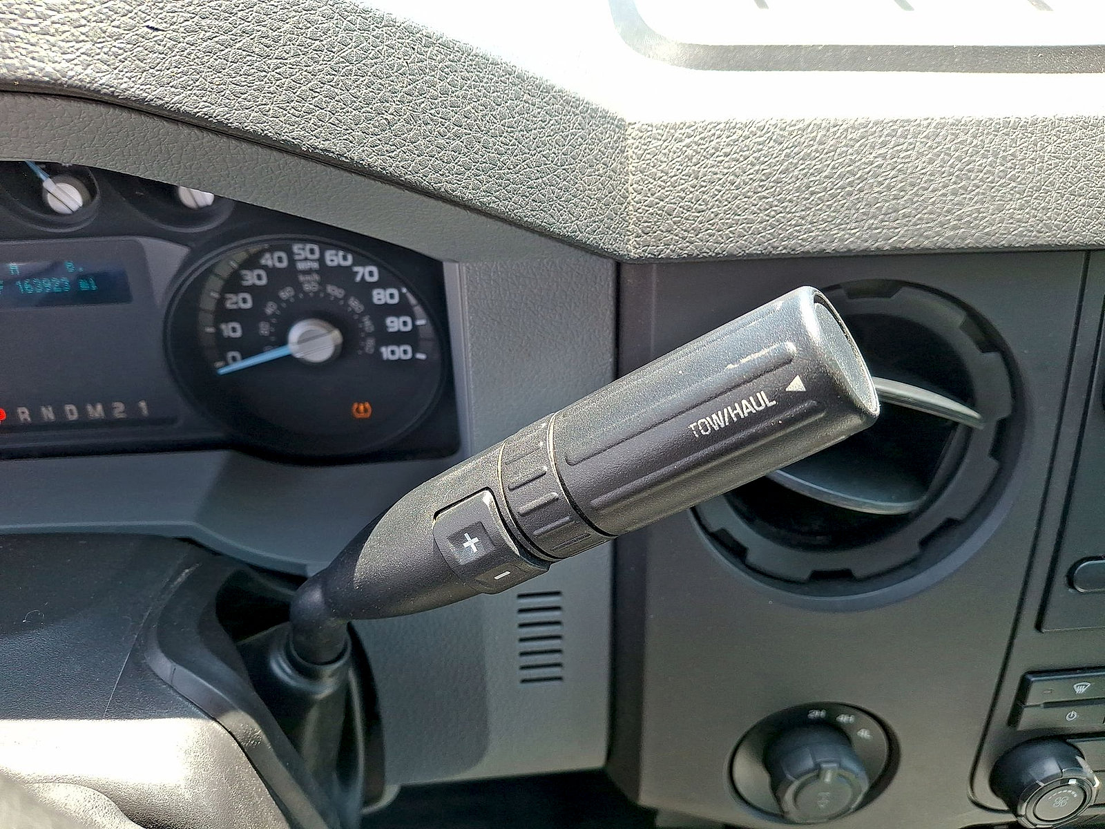 Used 2012 Ford F250 XL w/ FX4 Off Road Pkg AWD/4WD image 12