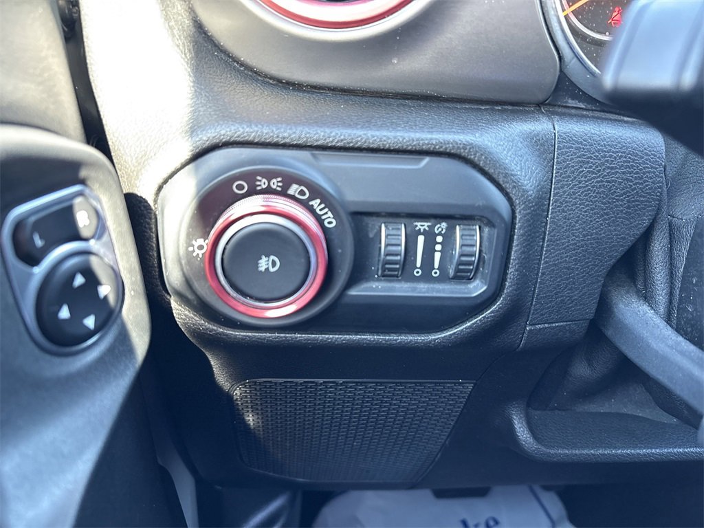 Used 2019 Jeep Wrangler Unlimited Sport S image 24